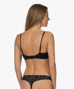 Hanro Moments Kanten String - Zwart -Mode Kleding 094fd288 9aa9 4007 beab 5eb85ad4d178 68