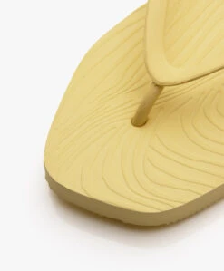 Sleepers Tapered Teenslippers Van Natuurlijk Rubber - Mellow Yellow 13 Sleepers Tapered Teenslippers Van Natuurlijk Rubber - Mellow Yellow -Mode Kleding 0c60fc5e b55c 4f92 8326 2ca87f6e9603 98
