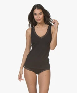 Hanro Cotton Lace V-Hals Top - Zwart -Mode Kleding 181220 HANRO Cotton Lace T Shirt BH Zwart 87