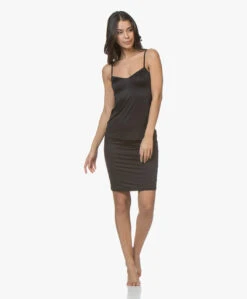 Hanro Satin Deluxe Onderrok - Zwart 13 Hanro Satin Deluxe Onderrok - Zwart -Mode Kleding 181220 HANRO Touch Feeling Low rise Short Zwart 125
