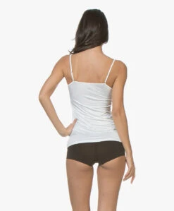 Hanro Satin Deluxe Spaghetti Top - Off-White 10 Hanro Satin Deluxe Spaghetti Top - Off-White -Mode Kleding 181220 HANRO Touch Feeling Low rise Short Zwart 167