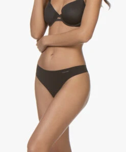 Calvin Klein Invisibles String - Zwart