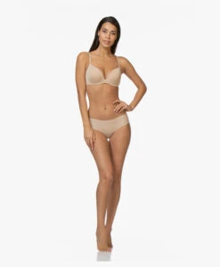 Calvin Klein Invisibles Hipster - Light Caramel 19 Calvin Klein Invisibles Hipster - Light Caramel -Mode Kleding 191024 Calvin Klein Invisibles Hipster Light Caramel 248