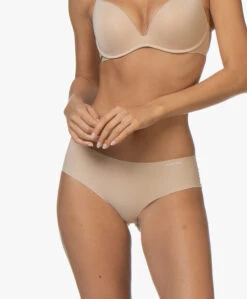 Calvin Klein Invisibles Hipster - Light Caramel 20 Calvin Klein Invisibles Hipster - Light Caramel -Mode Kleding 191024 Calvin Klein Invisibles Hipster Light Caramel 260