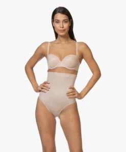Spanx® Suit Your Fancy High-Waisted Thong - Champagne Beige -Mode Kleding 191024 SPANX Suit Your Fancy High Waisted Thong Champagne Beige 76
