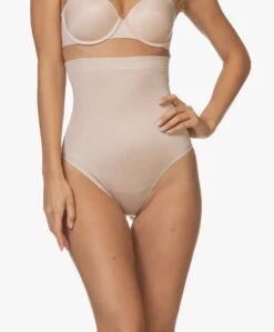Spanx® Suit Your Fancy High-Waisted Thong - Champagne Beige -Mode Kleding 191024 SPANX Suit Your Fancy High Waisted Thong Champagne Beige 96