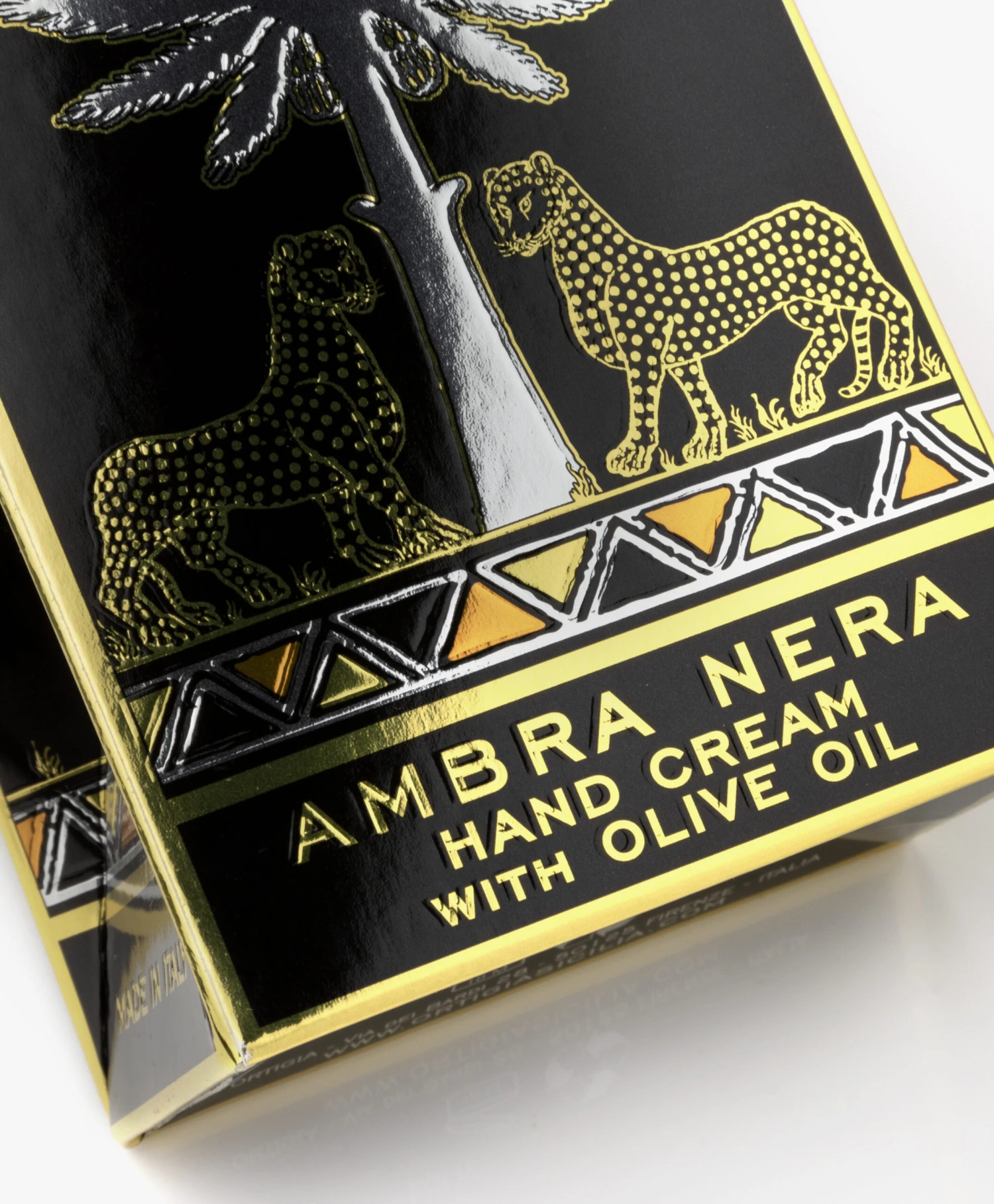 Ortigia Beschermende Handcrème - Ambra Nera 3 Ortigia Beschermende Handcrème - Ambra Nera - Afbeelding 3