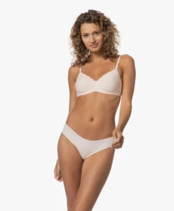 Hanro Invisible Cotton Brazilian Slip - Powder 20 Hanro Invisible Cotton Brazilian Slip - Powder -Mode Kleding 1be23abf d7ac 4210 9afe 6332834676a2 460