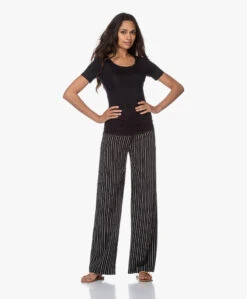 Hanro Soft Touch Modal T-Shirt - Zwart 21 Hanro Soft Touch Modal T-Shirt - Zwart -Mode Kleding 200611 858abdce 124e 4c4b b6d1 3dc56b5fddc6