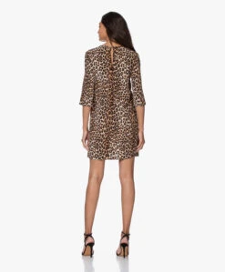 Equipment Aubrey Zijden Mini Jurk Met Luipaardprint - Beige 16 Equipment Aubrey Zijden Mini Jurk Met Luipaardprint - Beige -Mode Kleding 200707 3a0e9853 b631 431b a658 870bd9b09f5b