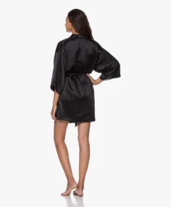 By Dariia Day Mulberry Zijden Kimono - Midnight Black -Mode Kleding 200707 944a65c2 c604 4afa b8dc 066c588d6a22