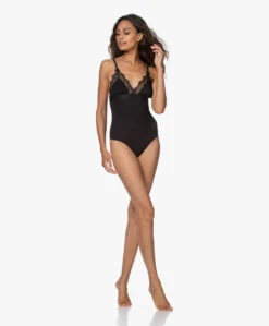Love Stories Doris Bodysuit Met Kant - Zwart 21 Love Stories Doris Bodysuit Met Kant - Zwart -Mode Kleding 200820 29473846 2c0f 472b 80e4 c2f1df4c04a1