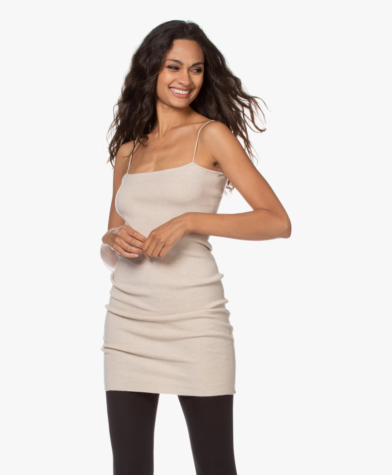 Extreme Cashmere N°149 Kate Mulitfunctionele Jurk - Latte 13 Extreme Cashmere N°149 Kate Mulitfunctionele Jurk - Latte - Afbeelding 13