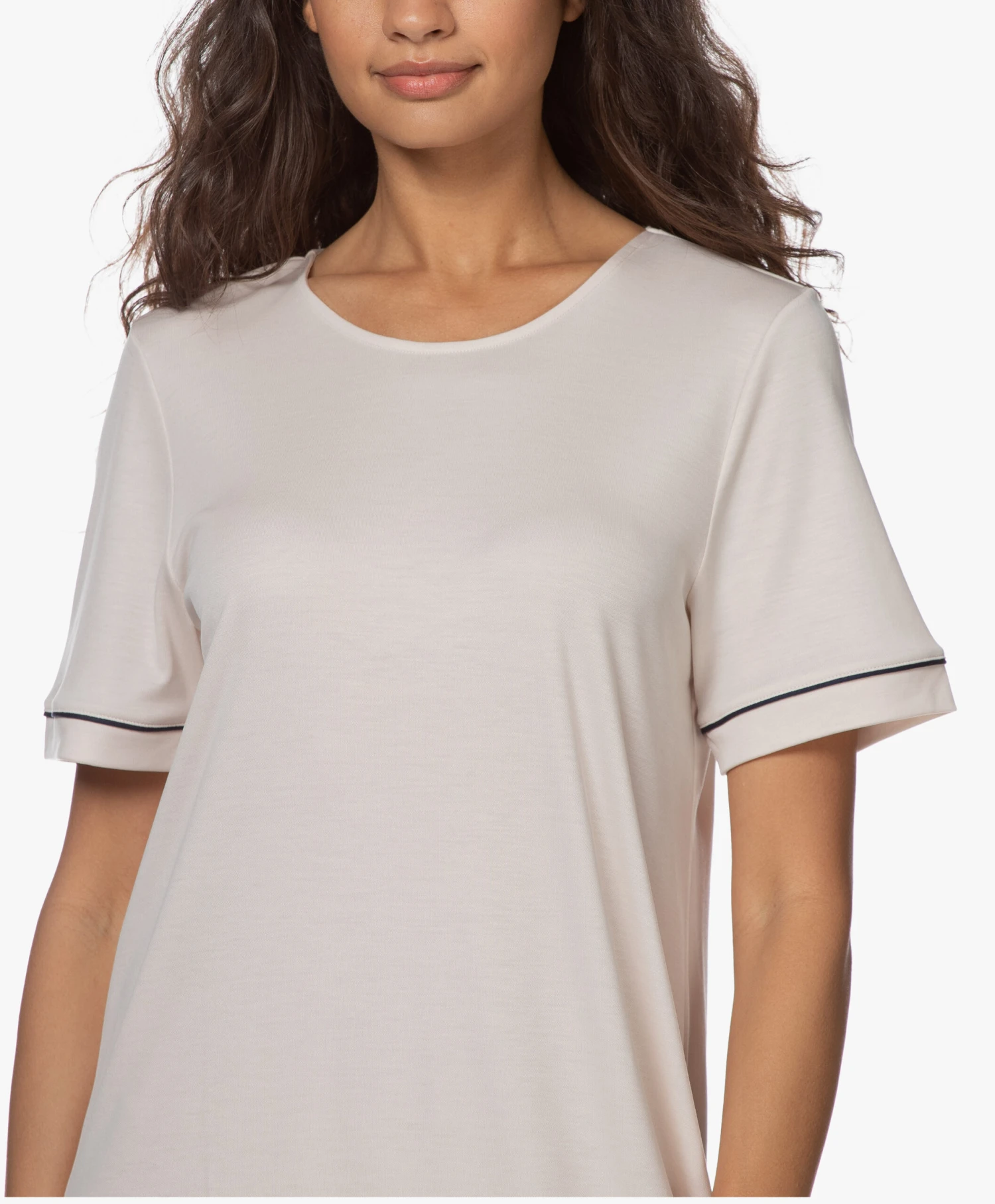 Hanro Natural Comfort Tencel Nachthemd - Almond 12 Hanro Natural Comfort Tencel Nachthemd - Almond - Afbeelding 12