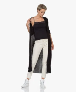 Hanro Moments Spaghetti Top - Zwart 22 Hanro Moments Spaghetti Top - Zwart -Mode Kleding 210622 08f0fd73 5731 4934 b16a d2b26b9554d1