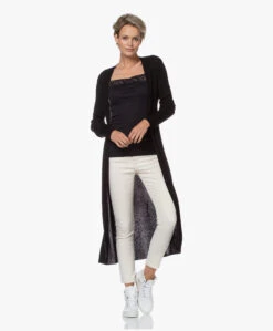 Hanro Moments Spaghetti Top - Zwart 18 Hanro Moments Spaghetti Top - Zwart -Mode Kleding 210622 1a627abc 7e1a 406d af78 7459603b0007