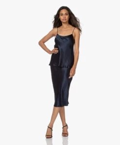 Vince Crush Satijnen Midi Rok - Coast Blue -Mode Kleding 210722 56c5037e 0294 4b33 9dc2 9b13dd708daa