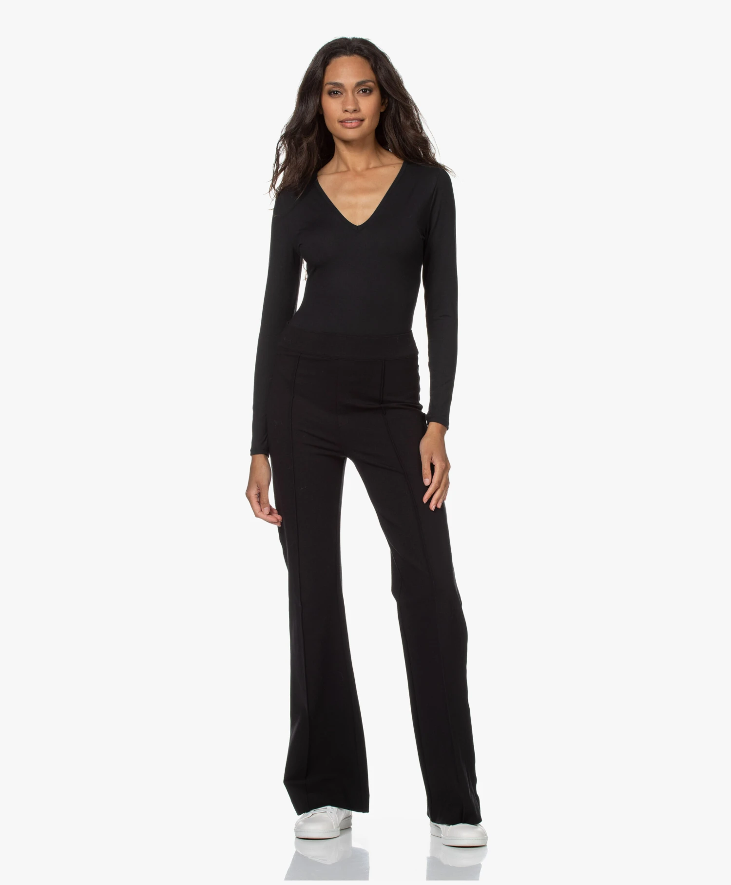 Spanx® Suit Yourself Longsleeve V-Hals Bodysuit- Zwart 13 Spanx® Suit Yourself Longsleeve V-Hals Bodysuit- Zwart - Afbeelding 13