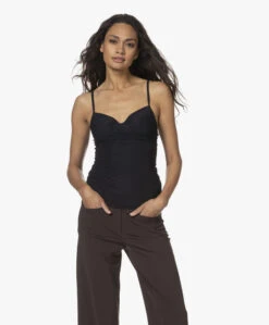 Hanro Allure Bh Camisole - Zwart 23 Hanro Allure Bh Camisole - Zwart -Mode Kleding 211006 254e8ed7 8f1d 4bf2 8571 4e05107654be