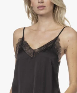 Love Stories Camelia Crush Satijnen Camisole - Zwart -Mode Kleding 211102 5543c057 f7ba 4fce a2ca 18daf909cb2f