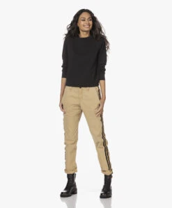 Vince Essential Katoenmix Cropped Sweatshirt - Zwart 25 Vince Essential Katoenmix Cropped Sweatshirt - Zwart -Mode Kleding 211104 ac29965c e47d 4930 84df 65b3297088ed