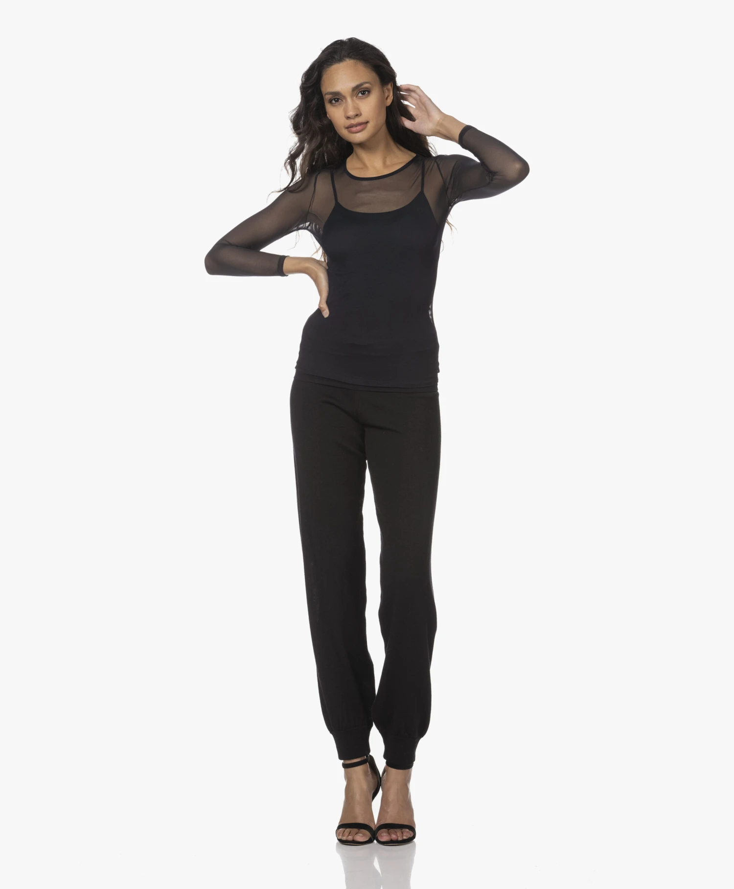 Hanro Soft Touch Modal Spaghetti Top - Zwart 2 Hanro Soft Touch Modal Spaghetti Top - Zwart - Afbeelding 2