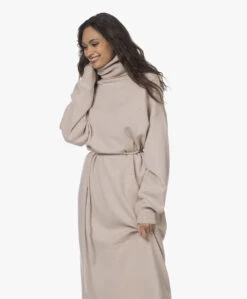 Extreme Cashmere N°209 Attraction Cashmere Maxi Coljurk - Blush -Mode Kleding 211118 7b283ad0 e2ea 453e b081 df20fe6fc6ee