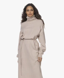 Extreme Cashmere N°209 Attraction Cashmere Maxi Coljurk - Blush -Mode Kleding 211118 ca5168be 5b5a 4d1d b579 6c0cf85f094a