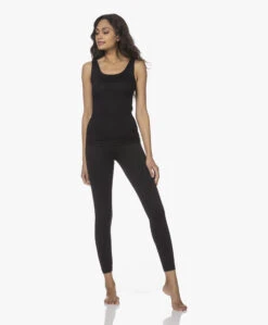 Hanro Soft Touch Modal Tanktop - Zwart 22 Hanro Soft Touch Modal Tanktop - Zwart -Mode Kleding 211125 2fc89aff 8c11 4919 8045 4983859f5b96