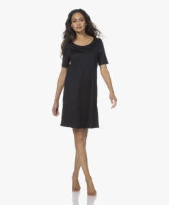 Hanro Cotton Deluxe Jersey Nachthemd - Zwart 21 Hanro Cotton Deluxe Jersey Nachthemd - Zwart -Mode Kleding 211125 e6a02106 9bc9 4010 b2af 0d25f37722f9