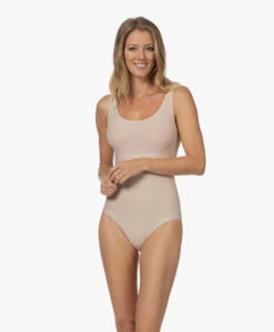 Spanx® Thinstincts Bodysuit - Soft Nude -Mode Kleding 214c06c8 0a74 4698 95b9 81a2443d4f53 147