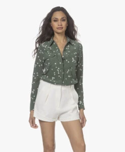 Equipment Slim Signature Gewassen Zijden Print Blouse - Cilantro/Nature White -Mode Kleding 220328 d4b4a7b3 a788 4efd 8596 0cd51182beac