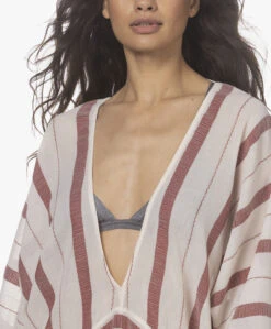 Su Paris Talia Voile Kaftan Met Jacquard Streepdessin - Burgundy 19 Su Paris Talia Voile Kaftan Met Jacquard Streepdessin - Burgundy -Mode Kleding 220407 1a7fd8f6 a8cb 4cfc 827c b329e9452d7a