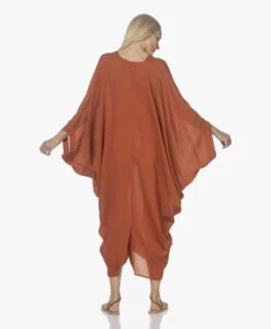 Su Paris Palma Batwing Sleeve Viscosemix Kaftan - Brick -Mode Kleding 220421 98e940a0 c189 4ced 8549 28e95bc52a0b