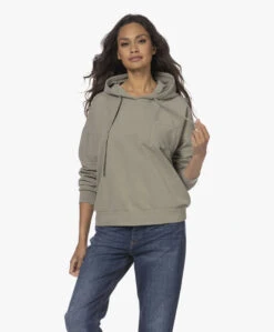 Neeve The Penelope Bio Katoenen Capuchontrui - Grass -Mode Kleding 220630 7c344a28 03c9 422c 9f94 fe654f3ef6ef