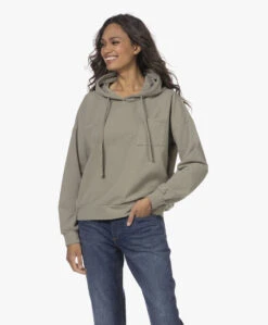Neeve The Penelope Bio Katoenen Capuchontrui - Grass -Mode Kleding 220630 86a93a79 72e3 4dd5 86f9 b27fb79dde41