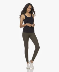 Filippa K Soft Sport Deep Back Tanktop - Zwart -Mode Kleding 220707 15c777e9 2b62 4a25 8fdf c5c12804f7e4