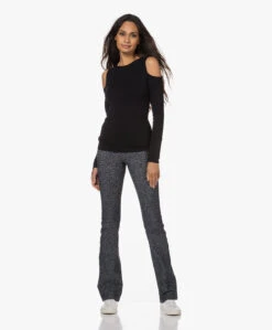 Deblon Sports Celine Flared Legging - Feathers Grey -Mode Kleding 220824 74f85d58 25a9 4a58 9b89 b34a40bbd617