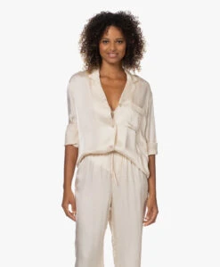 Love Stories Blue Moon Satijnen Seersucker Pyjama Blouse - Off-White -Mode Kleding 220830 377ccc02 3ebc 4d17 9629 1285f605ed8b