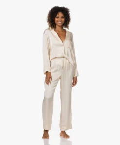 Love Stories Blue Moon Satijnen Seersucker Pyjama Blouse - Off-White -Mode Kleding 220830 5c660f5f c703 4185 a800 327dc831ff2f