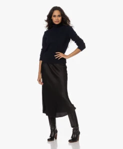 Resort Finest Frivo Satijnen Midi Rok - Zwart -Mode Kleding 220908 4f1c68ee ecfc 4acd b56e f39ad8dd074b