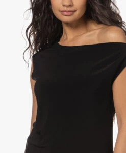 Norma Kamali Drop Shoulder Tech Jersey Top - Zwart -Mode Kleding 221206 5b14998b 26cf 4dbc a93f df33c71c25da