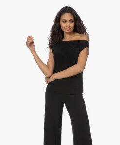 Norma Kamali Drop Shoulder Tech Jersey Top - Zwart -Mode Kleding 221220 e23e9988 9a30 47aa b9c2 db930bae0535