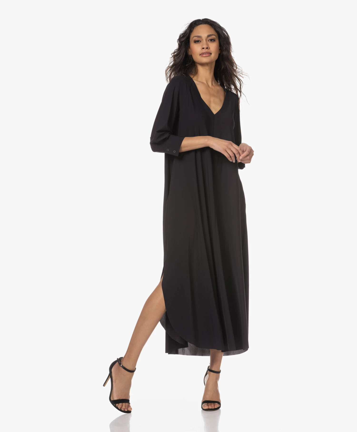 Japantky Iwao Travel Jersey Maxi A-Lijn Jurk - Diepzwart 6 Japantky Iwao Travel Jersey Maxi A-Lijn Jurk - Diepzwart - Afbeelding 6