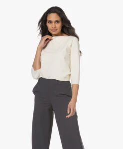 Studio .Ruig Thekla Tech Jersey Boothals T-Shirt - Crème -Mode Kleding 230125 0bd964e1 6555 4220 a6dd 58982962b02e