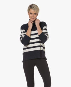 Plein Publique La Puck Gestreepte Wol-Cashmere Coltrui - Donkerblauw/Ivoor -Mode Kleding 230130 4858746a d31f 47fb bc78 e3f3a410c5fe