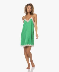Love Stories Willow Satijnen Slip Dress - Groen -Mode Kleding 230210 6861614e 6d98 4625 8e6a e3b10843a343