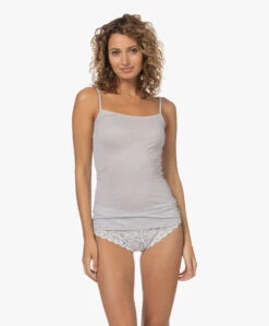 Hanro Ultralight Katoenen Spaghetti Top - Silvery Grey 15 Hanro Ultralight Katoenen Spaghetti Top - Silvery Grey -Mode Kleding 230210 a4ddb89d 8738 4918 b8a6 4bb5a3fb5c49