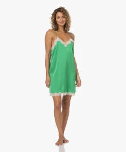 Love Stories Willow Satijnen Slip Dress - Groen -Mode Kleding 230210 e8a4f46c 5727 4265 a811 3a7a935f620a