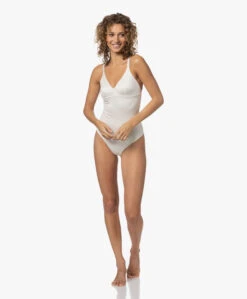 Spanx® Shaping Satin String Body - Linen 18 Spanx® Shaping Satin String Body - Linen -Mode Kleding 230301 794d0970 7460 4ef6 aac5 ab6889bbaf54